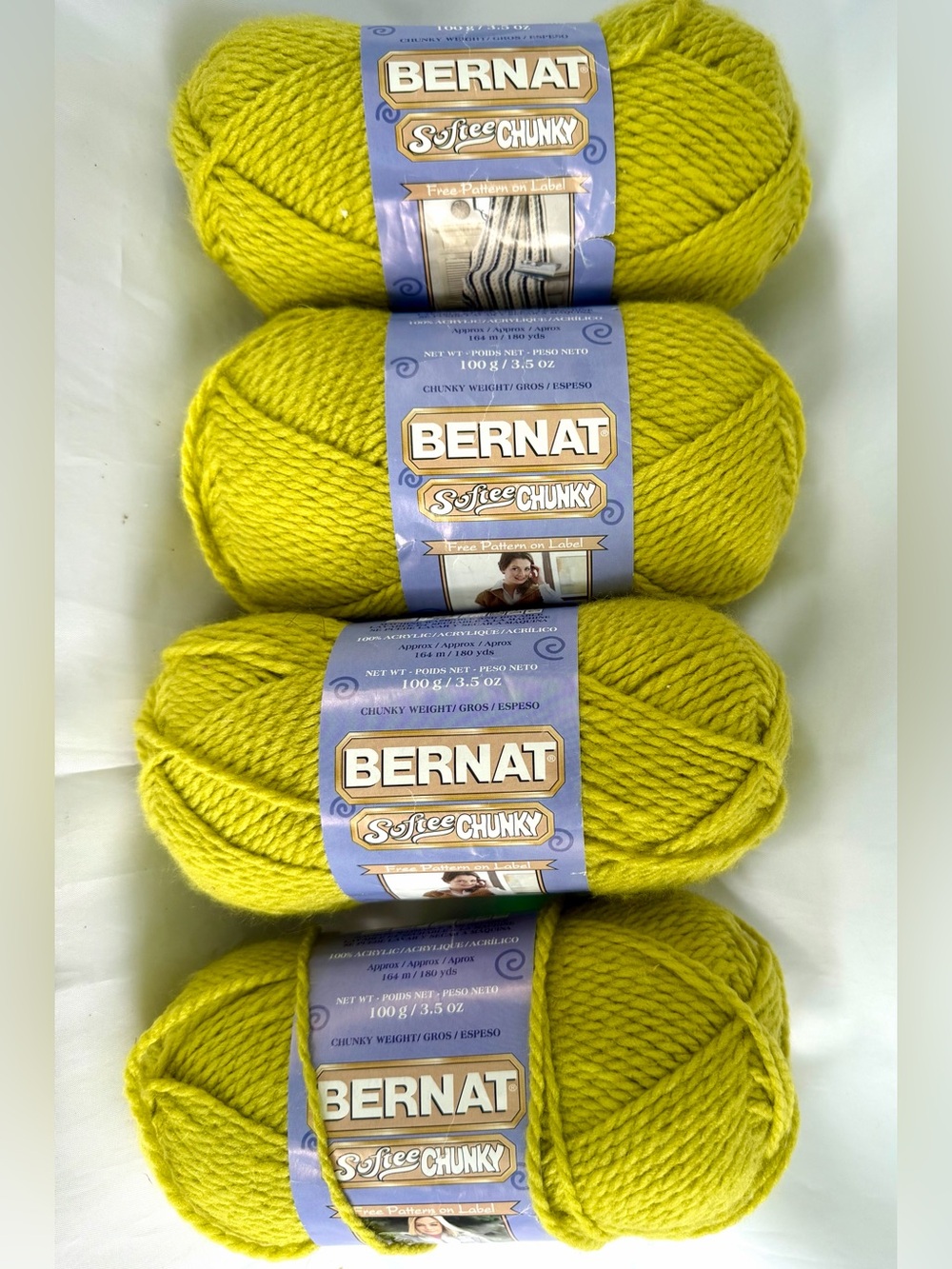 Lot of 4 Bernat Softee Chunky Yarn 3.5oz Color “Grass” NEW